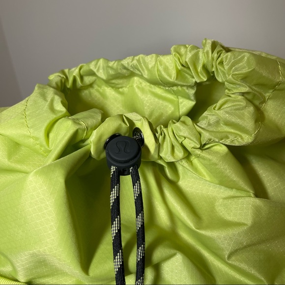 Lululemon Dash All Day Backpack - Picture 6 of 9